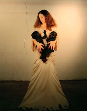 vanessa beecroft wikipedia.